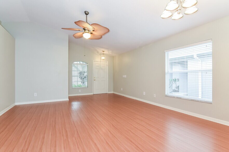 Building Photo - 7803 Citrus Blossom Dr