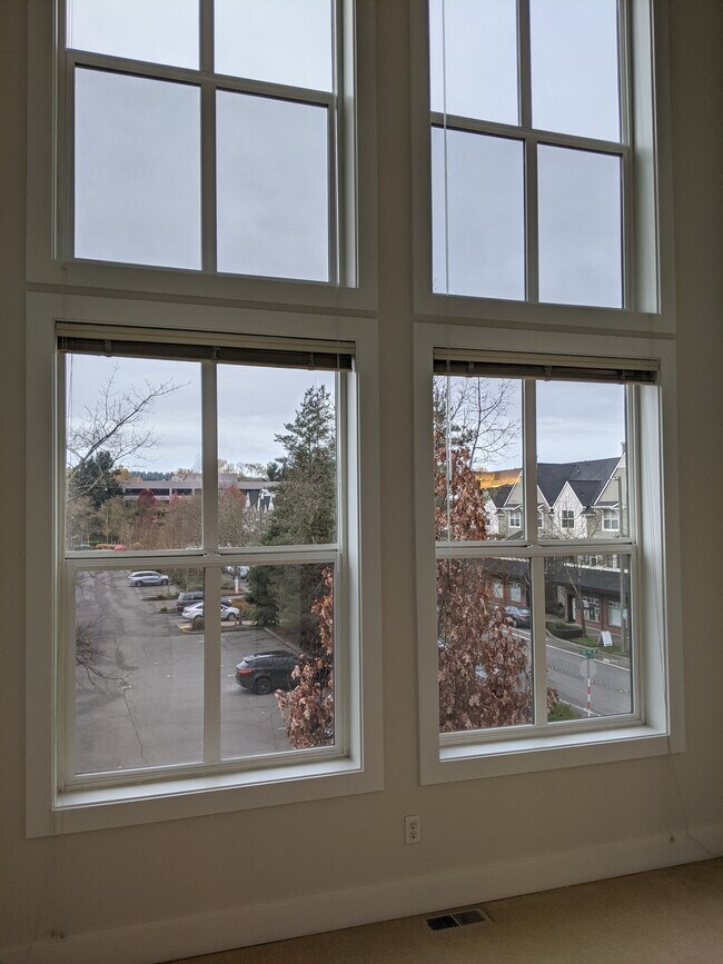 Building Photo - Urbane