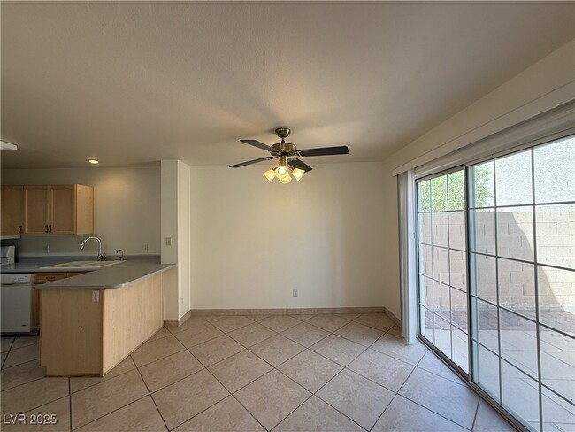 Building Photo - 9639 Silver City Dr
