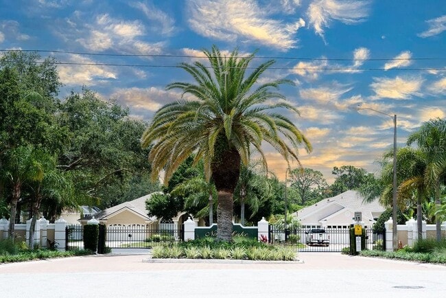 Building Photo - 1282 Paradise Lake Dr