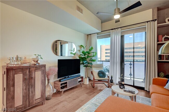 Building Photo - 353 E Bonneville Ave