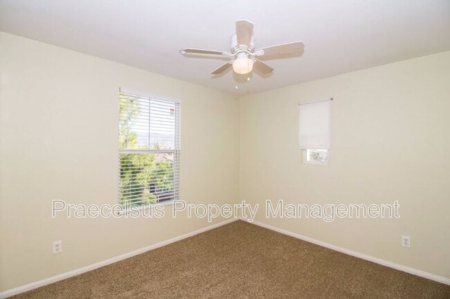 Building Photo - 1663 Claret Cup Dr