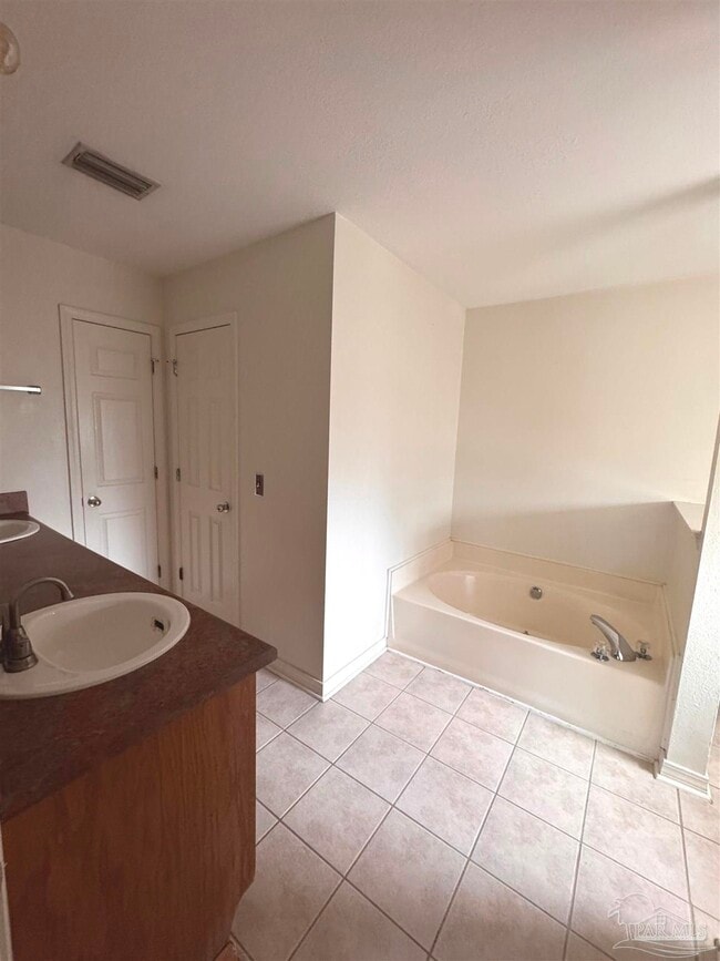 Building Photo - 1783 Village Pkwy