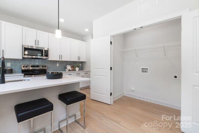 Building Photo - Brand New 3BR 3BA Home w/ Fenced Backyard • Quartz Island Kitchen in Charlotte