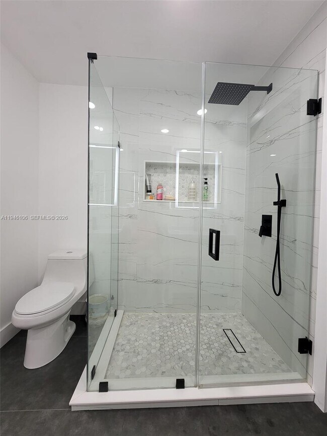 Building Photo - 19930 SW 118th Pl