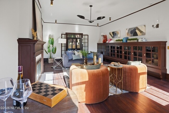 Building Photo - 2979 St Johns Ave