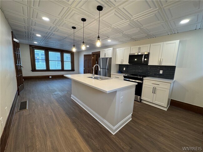 Building Photo - 85 Humboldt Pkwy