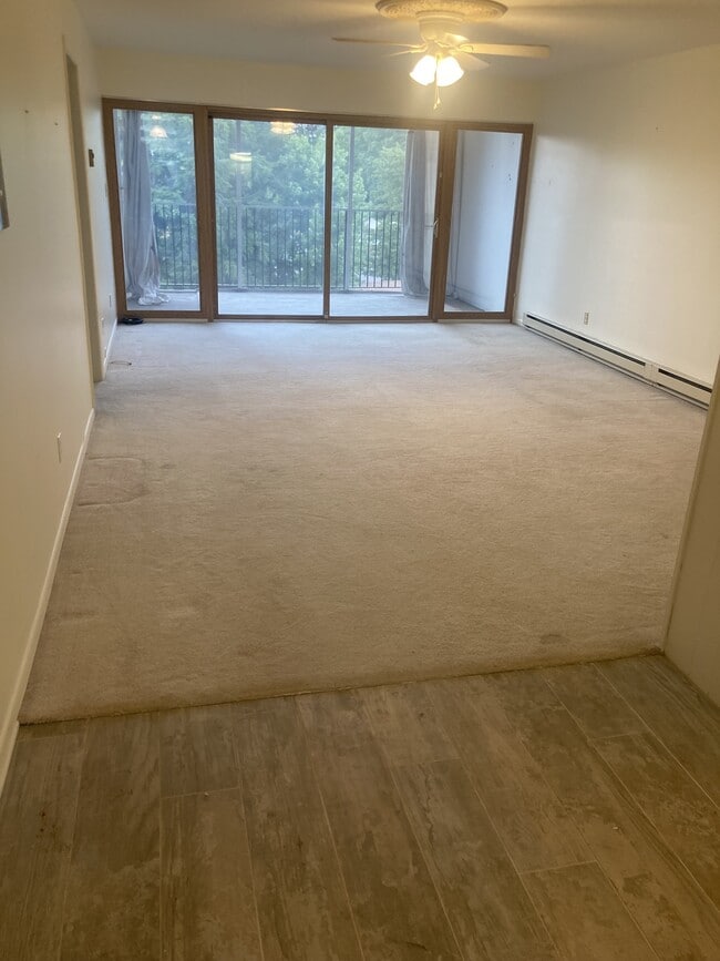 Building Photo - 2331 E Market St