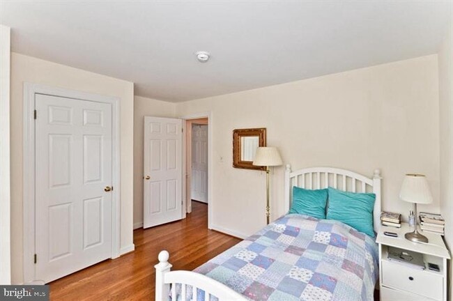 Building Photo - 1540 Hampton Hill Cir