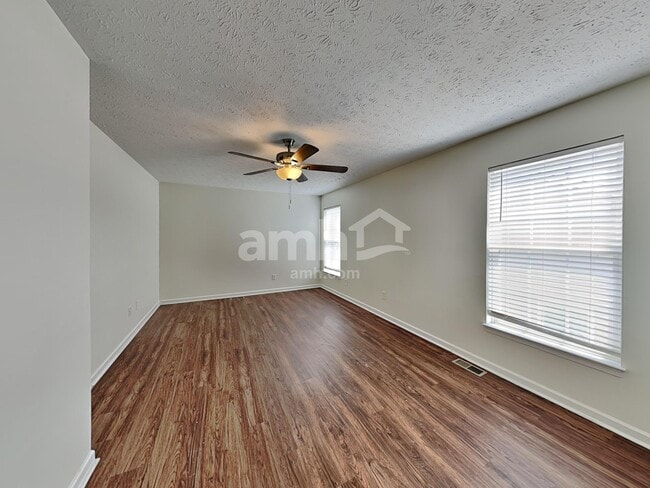 Building Photo - 257 Bannock Dr