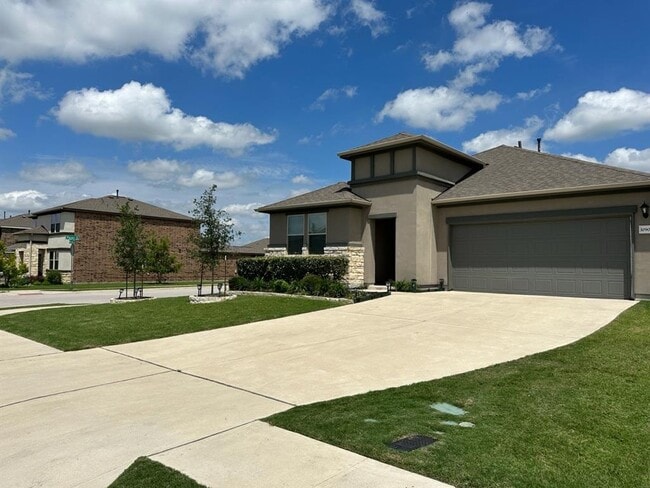 Building Photo - 10901 Mickelson Dr