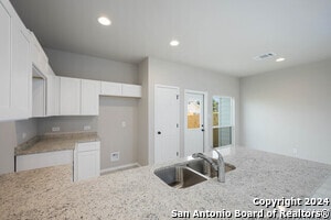 Building Photo - 8619 Valentina Wy