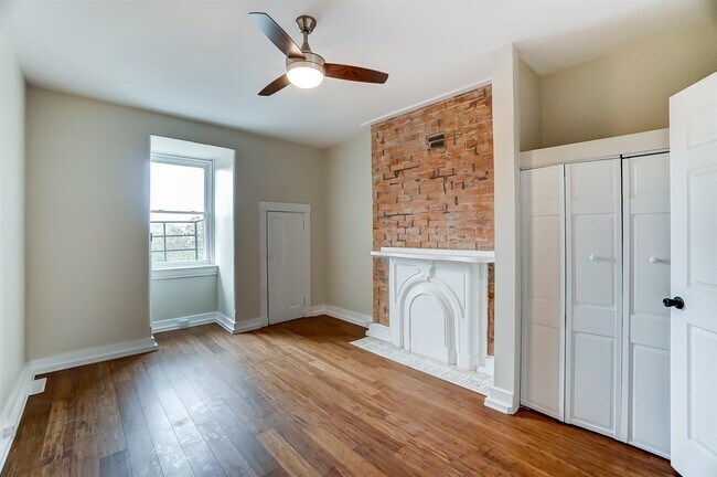 Building Photo - 1106 Dayton St