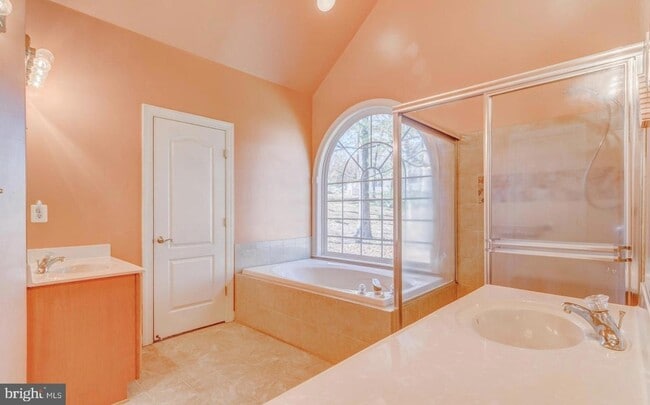 Building Photo - 109 Quail Ct