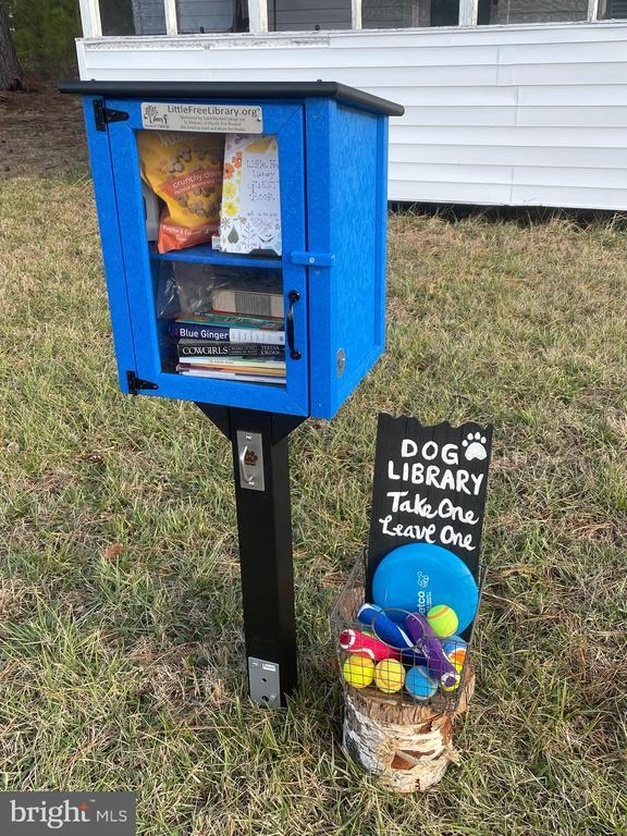 Building Photo - 16197 Thomas Rd