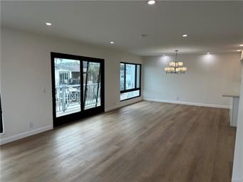 Building Photo - 4112 Seashore Dr