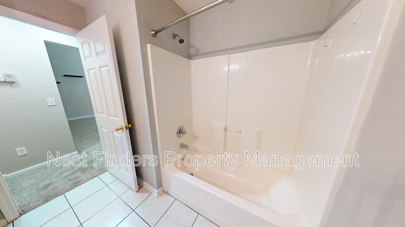 Building Photo - 7063 Deer Lodge Cir