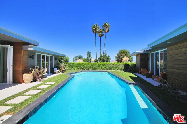 Building Photo - 3054 Elvido Dr
