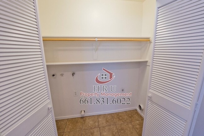 Building Photo - SW- condo 2bed-1.bath