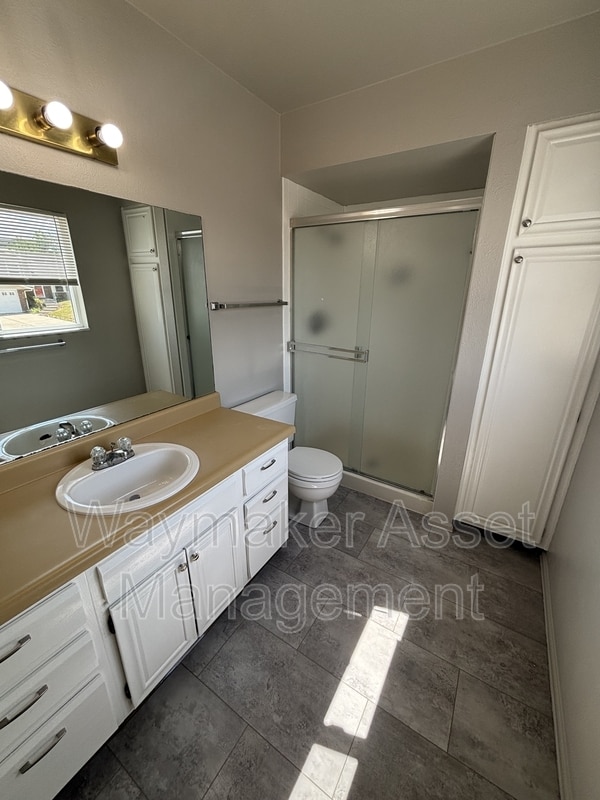Building Photo - 6625 Snowbird Dr
