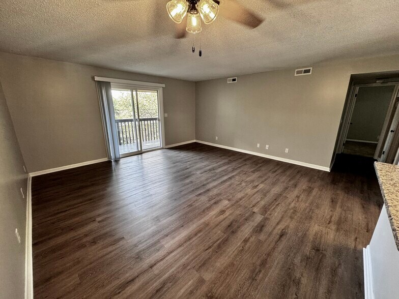 Living room 2 - 122 Turnwood Ln