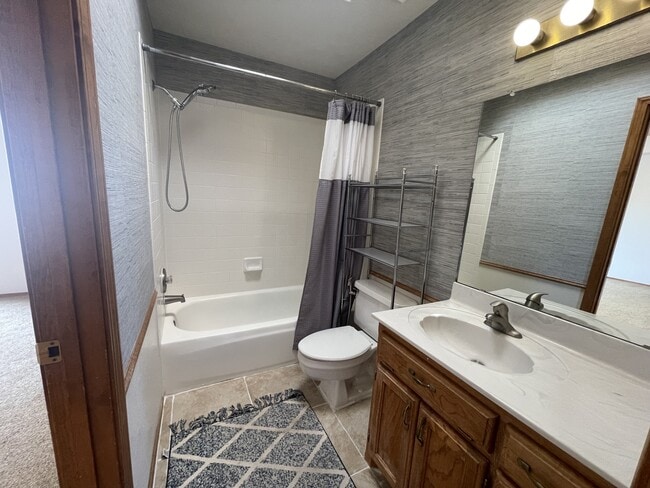 Building Photo - 6308 Montano Pointe Rd NW