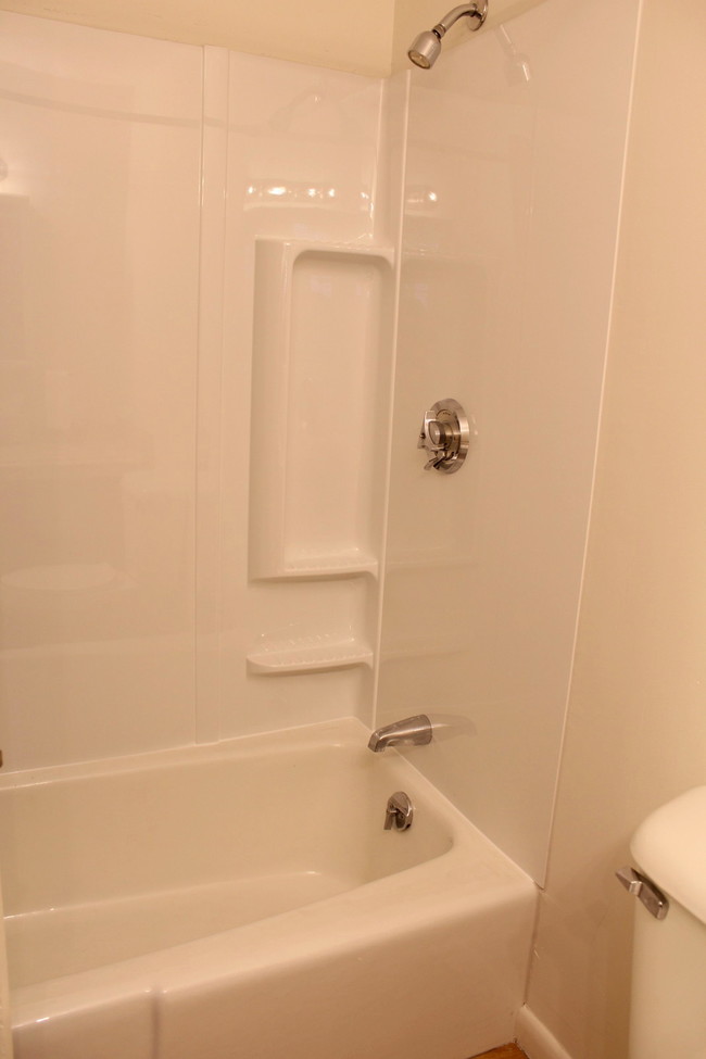One-Room Studio - College Inn Apartments