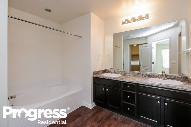 Building Photo - 8223 W Encinas Ln