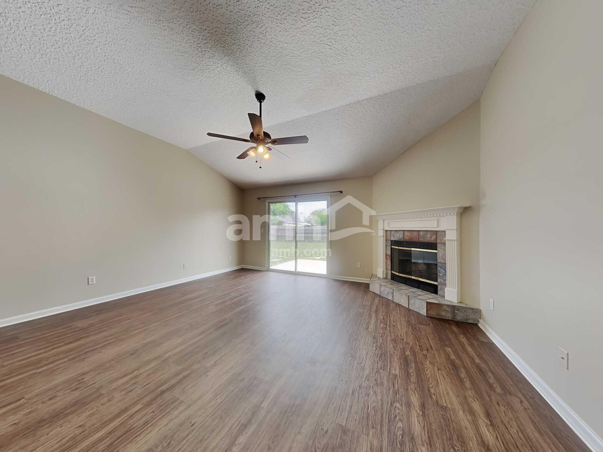 Building Photo - 3171 Highland Grove Dr