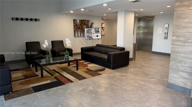 Building Photo - 16565 NE 26th Ave