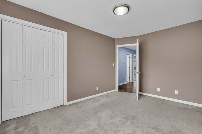 Building Photo - Renovated 4 Bedroom 3 Home for Rent!