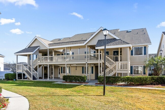 Building Photo - Fully Furnished W/ All Utilities Included!...