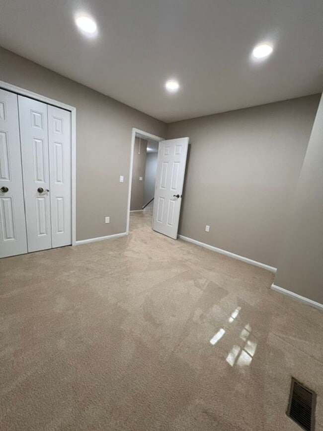 Building Photo - 11737 Dry River Ct
