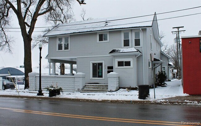 Building Photo - 26 Wabash St