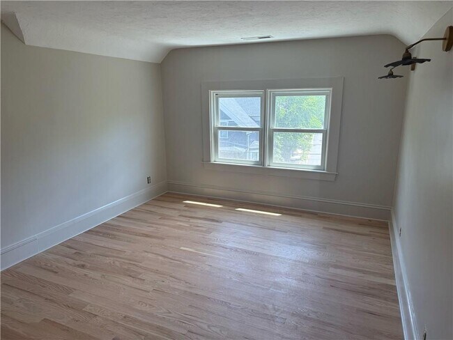 Building Photo - 29 Braman St