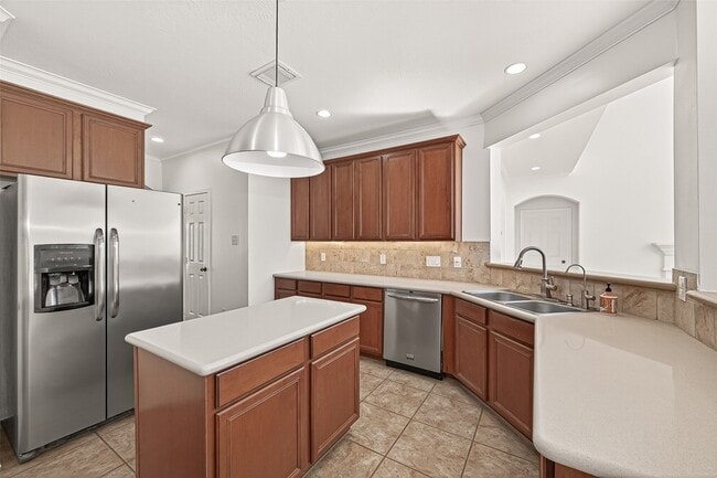 Building Photo - 24919 Spring Aspen Ct