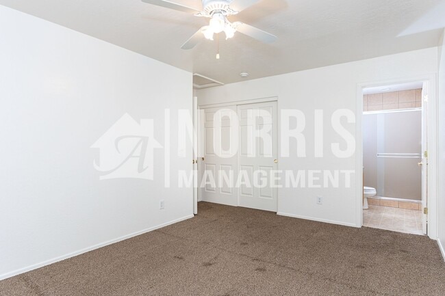 Building Photo - 13971 S Rosemont Rd