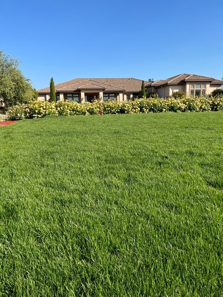 Building Photo - 9839 Trailhead Ct