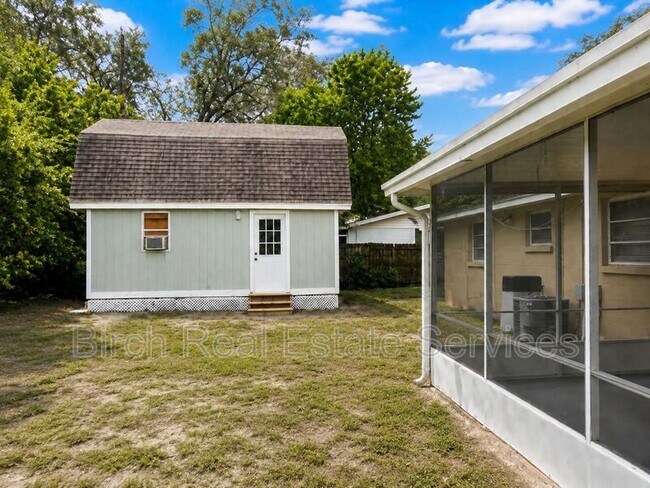 Building Photo - 2552 Chancery Dr