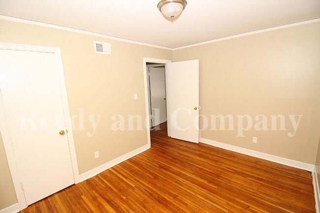 Building Photo - 1555 S Perkins Rd