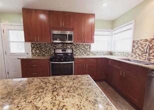 Building Photo - 6129 Myrtle Avenue