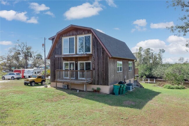 Building Photo - 373 Hile Ln