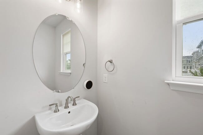 Building Photo - New Contruction Rental in the Reserve of G...