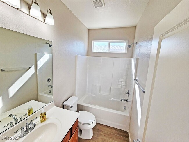 Building Photo - 5375 E La Campana Dr