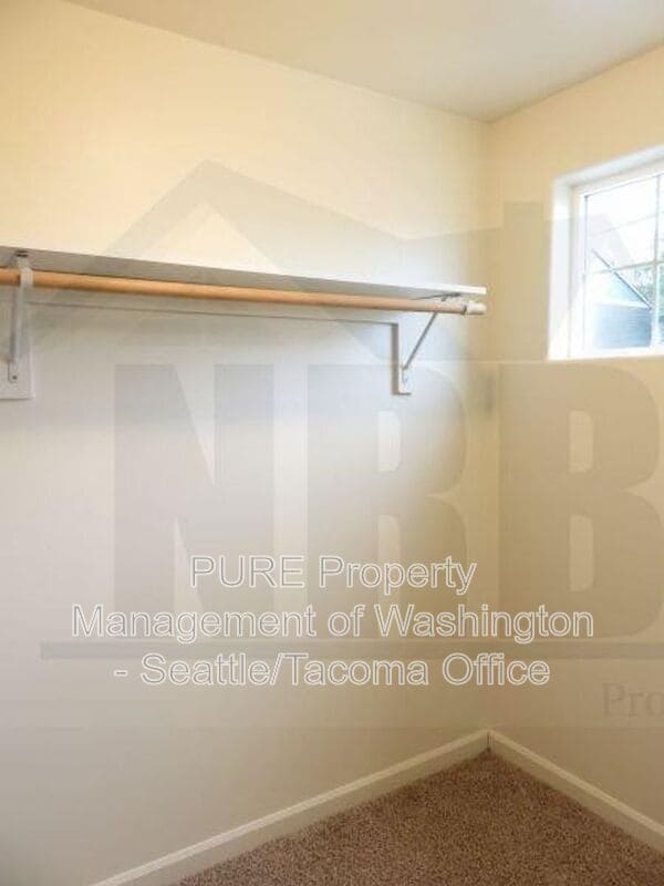 Building Photo - 4045 S Warner St