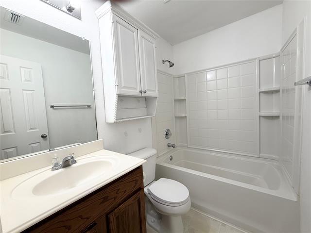 Building Photo - 918 Fleming St