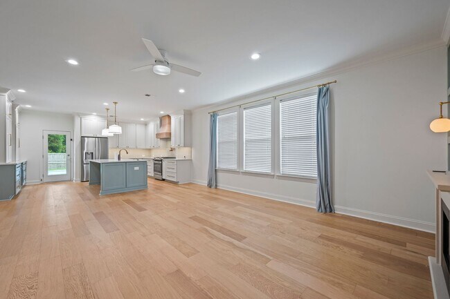 Building Photo - 720 Goodlet Cir