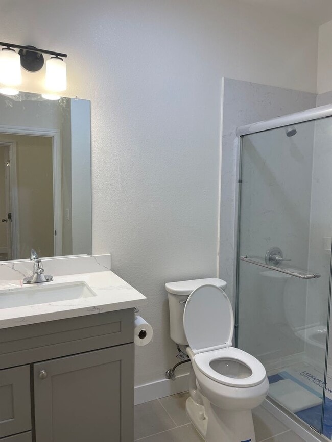 Building Photo - Beautiful 3/2 Elk Grove Home