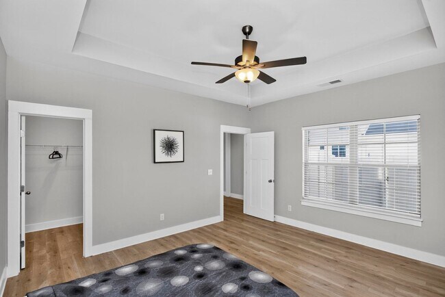 Building Photo - 1525 White Tip Ln