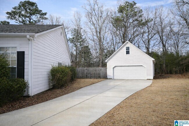 Building Photo - 2017 Kelly Creek Ct